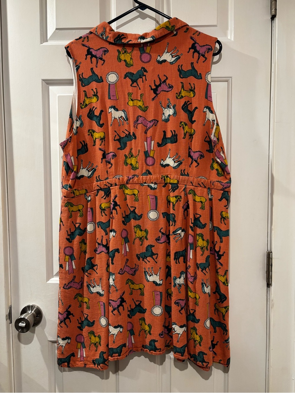 Coral Sleeveless Button-Front Dress with Horse Print - Picture 2 of 7